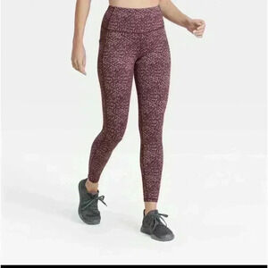 High-Waisted Mulberry Leopard Jacquard Leggings All in Motion Sz S‎ EUC